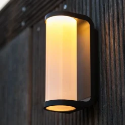 Adalyn udendørs LED-væglampe