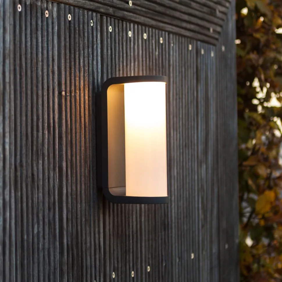 Adalyn udendørs LED-væglampe