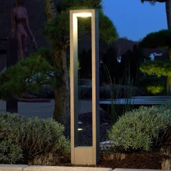 Adriana - indrammet LED-gadelampe