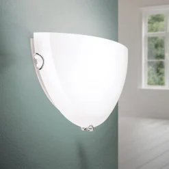 Agada væglampe, opalglas, krom, halvcirkelformet