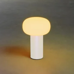 Antibes LED-bordlampe, IP54, batteri, RGBW, hvid