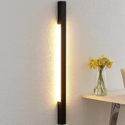 Arcchio Ivano LED-væglampe, 91 cm, sort