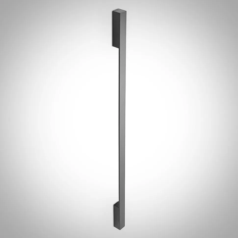 Arcchio Ivano LED-væglampe, 130 cm, sort