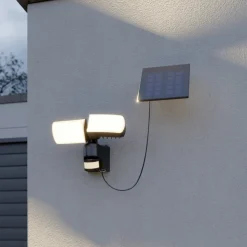 Arcchio Lissano LED-vægspot med solcelle og sensor