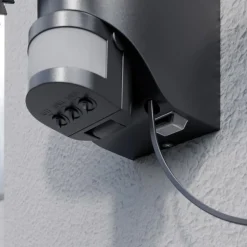 Arcchio Lissano LED-vægspot med solcelle og sensor