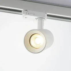 Arcchio skinnespot Iavo, hvid, 13 cm, 3-faset, GU10