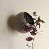 AYTM Globe vægblomsterkrukke, Ø 17 cm, gråbrun, aluminium