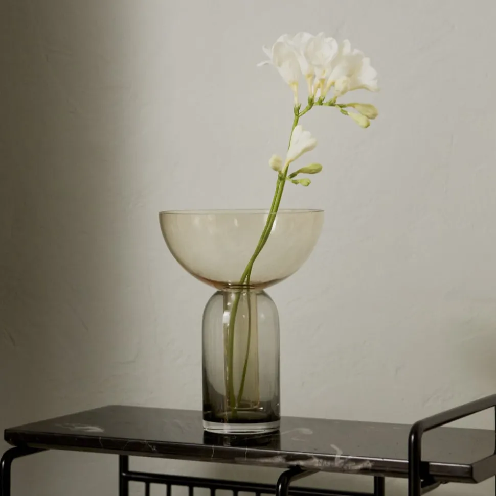 AYTM Vase Torus, ravfarvet, Ø 25 cm, højde 33 cm, glas