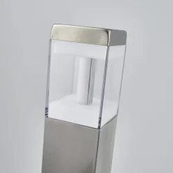 Baily - Vejlampe i stål med LED