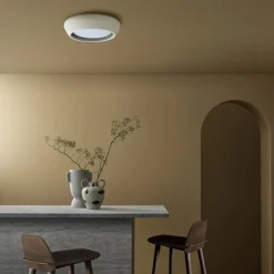 Beacon loftlampe Fjord, lysegrå, gips, Ø 28 cm, GX53