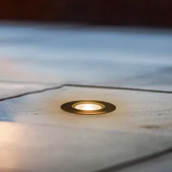 BRUMBERG Hybride Flat LED-gulvlampe til indbygning, 13 cm