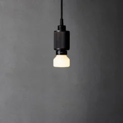 Buster + Punch LED-pære E27 5W opal 2.700K dæmpbar