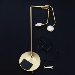 Cobra LED-gulvlampe, 2 lyskilder, mat messing