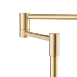 Danuta justerbar LED-gulvlampe, mat messing