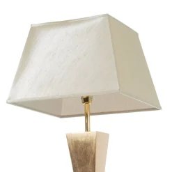 Deco - en gulvlampe med fornemt design