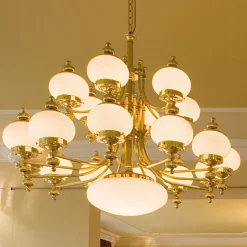 Delia lysekrone, messingfarvet Ø 100 cm, 16-lys, glas