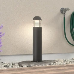 Diskret Kurt sokkellampe