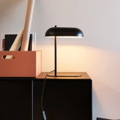 Dyberg Larsen Arch bordlampe, sort, metal, højde 36 cm