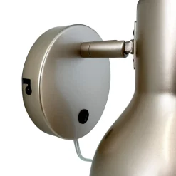 Dyberg Larsen Bob væglampe med metalfinish, beige