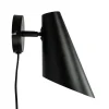 Dyberg Larsen Cale væglampe, højde 24,5 cm, sort