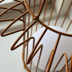 Dyberg Larsen LED-bordlampe Kurv, terracotta, metal