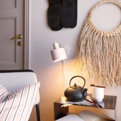 Dyberg Larsen Ocean væglampe, beige, Ø 11 cm, metal