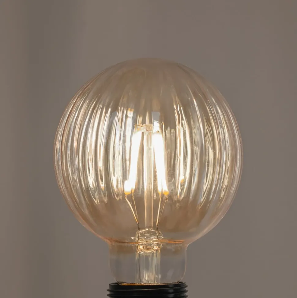 E27 3,8W LED-pære G95, 2700K, 340lm, riller ravfarvet