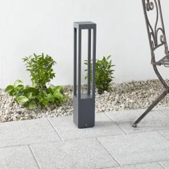 Effektiv Agra LED-gadelygte i mørkegrå