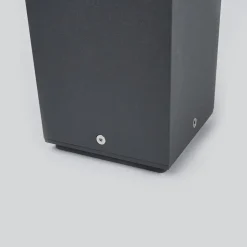 Egon LED pullert med kantet lampekrop