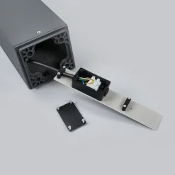 Egon LED pullert med kantet lampekrop