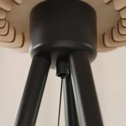 Envostar Clay gulvlampe, metal/birketræ