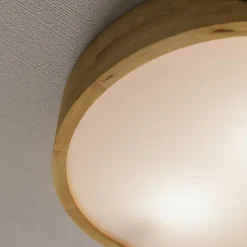 Envostar loftlampe Kerio, Ø 37 cm, naturligt egetræ