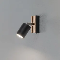 Envostar Tino vægspot 1 lyskilde sort/træ