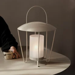 ferm LIVING Lygte Abri, beige, stål, glas, Ø 30 cm