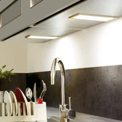 Flad underskabsbelysning LED Sky stål 3.000K