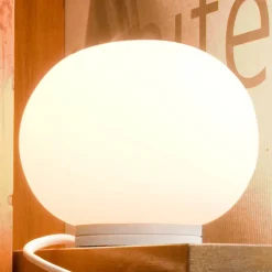 FLOS Mini Glo-Ball T - sfærisk bordlampe