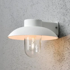 Formskøn udendørs væglampe "Mani", i hvid