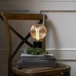 G125 NGC Stripe LED-globe E27 1 W 1.800 K ravgul