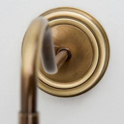 Gallerilampe Lariga, antik messing, 25 cm