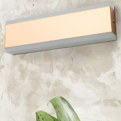 Garik - LED-væglampe med gylden krop