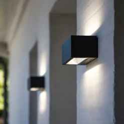 Gemini udendørs LED-væglampe, 22 cm, 3.000 K, sort