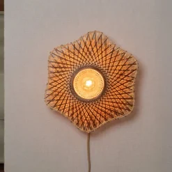 GOOD & MOJO væglampe Madura, brun, Ø 44 cm, bambusstik