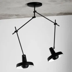 GRUPA Arigato loftslampe 2-lys 70 cm sort
