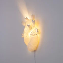 Heart Lamp LED-væglampe af porcelæn, hvid
