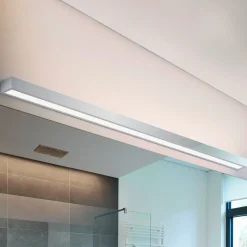 Helestra Theia LED-spejllampe, forkromet, 120cm