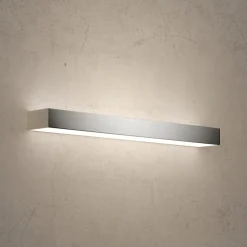 Helestra Theia LED-spejllampe, forkromet, 60 cm
