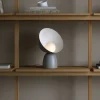 Hello bordlampe, grå