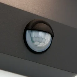 Hendryk LED-væglampe, udendørs med sensor, sort