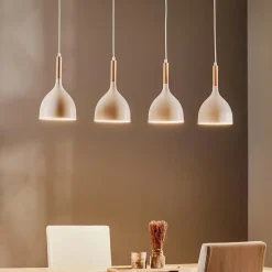 Hængelampe Noak, hvid/naturtræ, 4 lyskilder lang