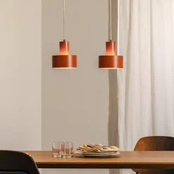 Hængelampe Rif 2, teglrød, 2 lyskilder, lineær, stål